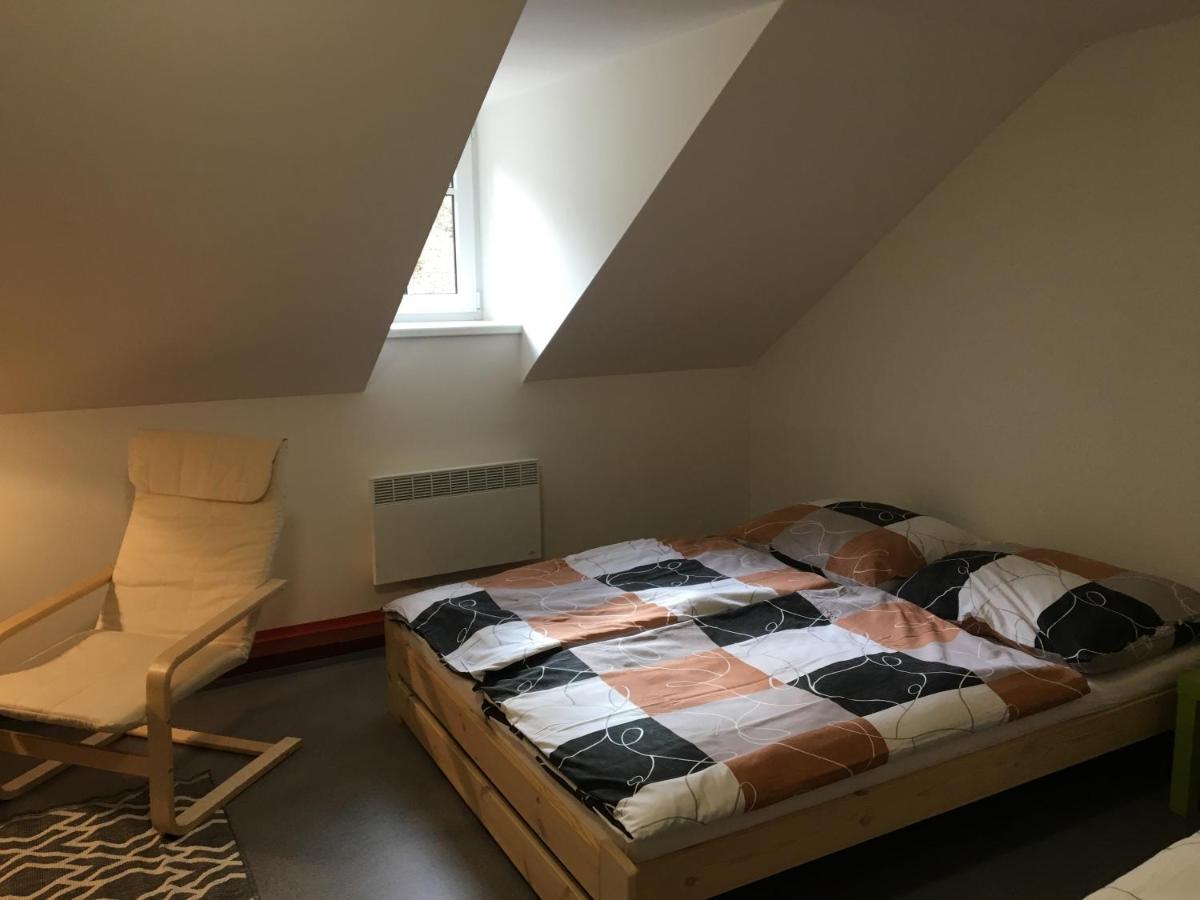 Ferienwohnung Apartman Restaurace Praha Jetřichovice Exterior foto